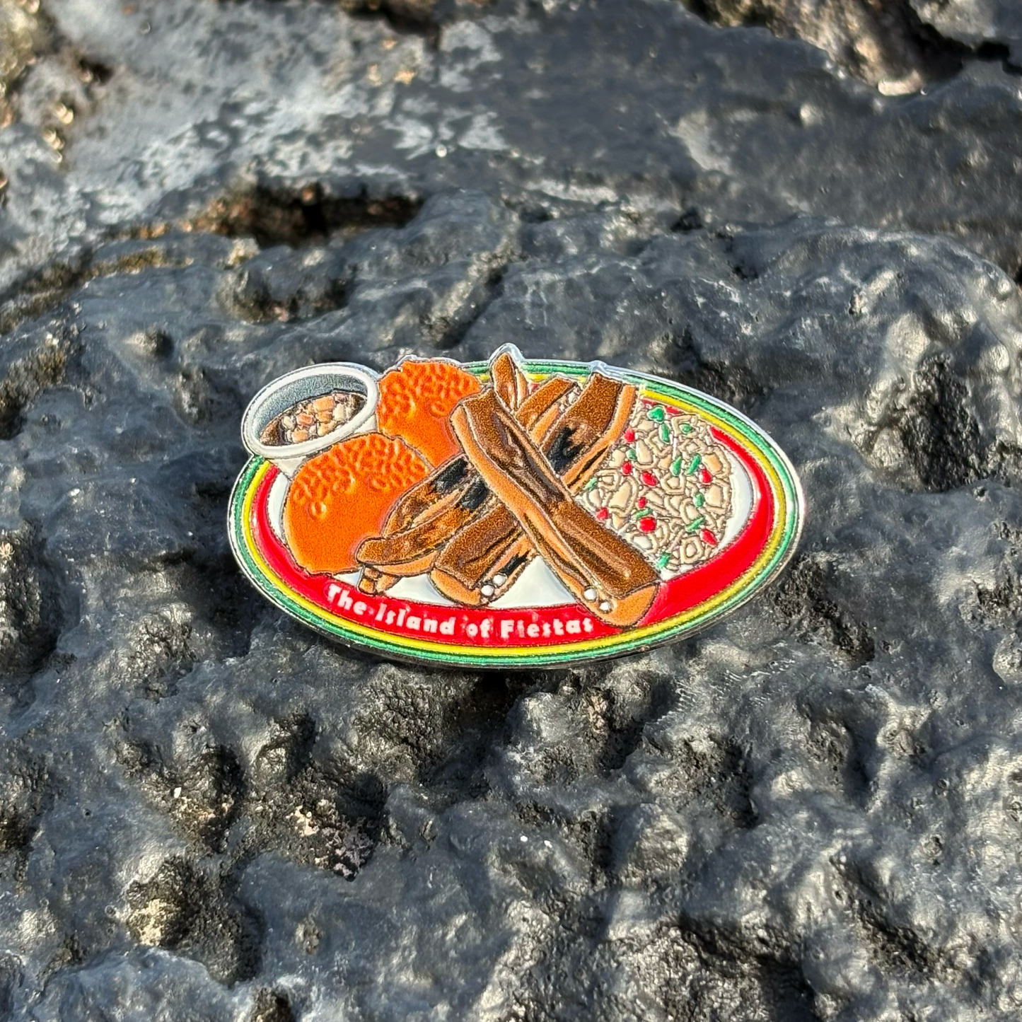 GUAM ISLAND FIESTA PLATE PIN